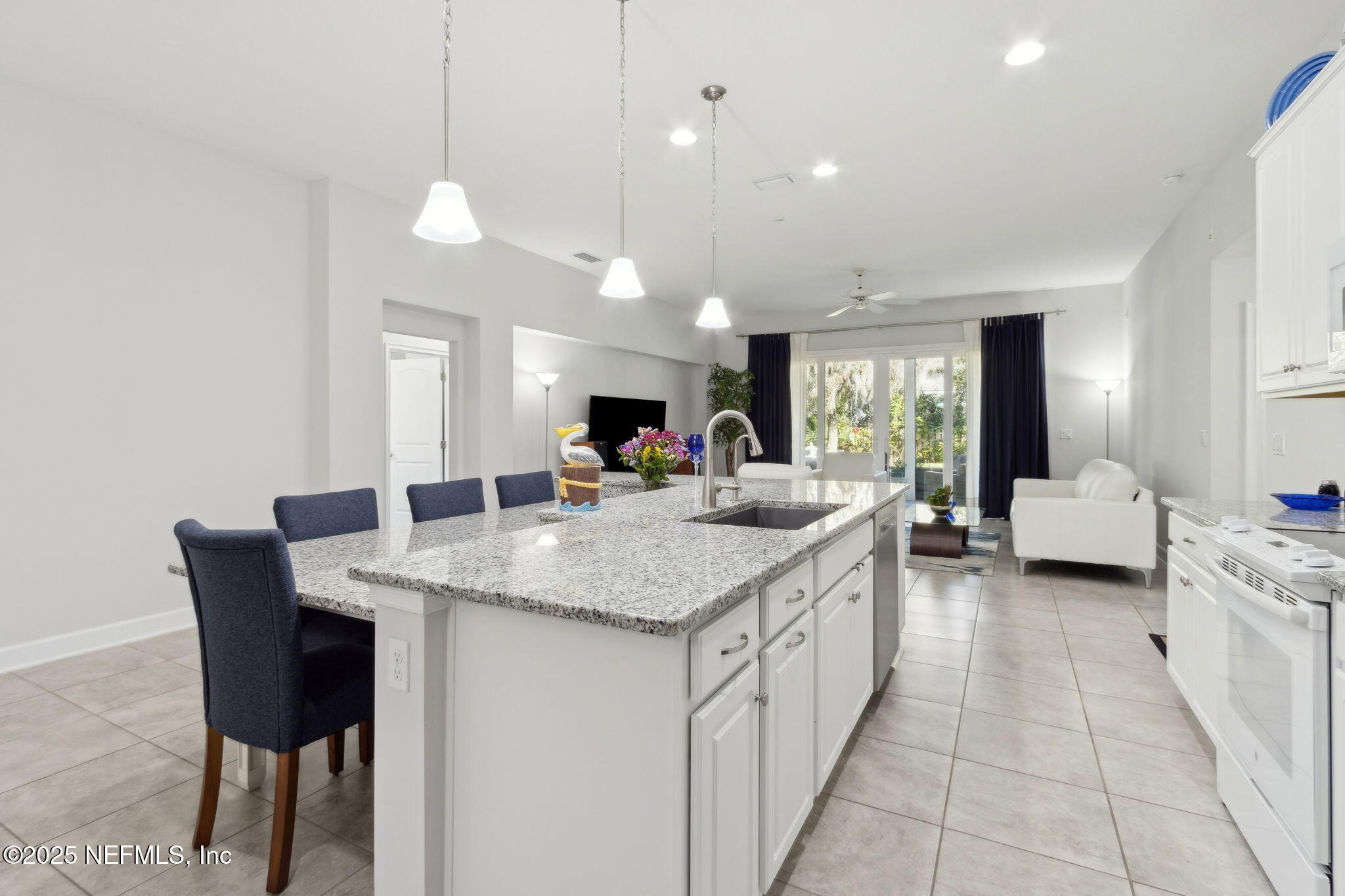 5012 KAREN Fernandina Beach, FL 32034