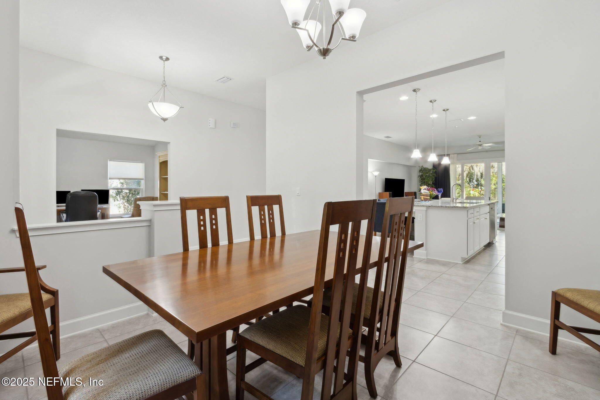 5012 KAREN Fernandina Beach, FL 32034